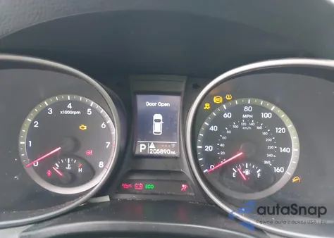 2013 Hyundai Santa Fe Sport z USA, uszkodzony, nr VIN 5XYZT3LB5DG053953